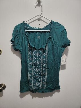 Teal Short-Sleeve Embroidered Top